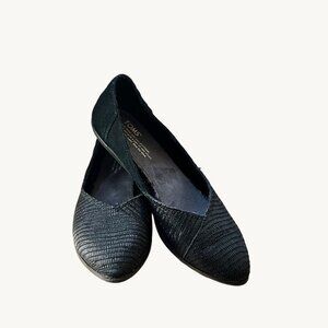 Toms Size 8.5 Black Jutti Embossed Suede Flats Ballet Shoes Slip On Comfort